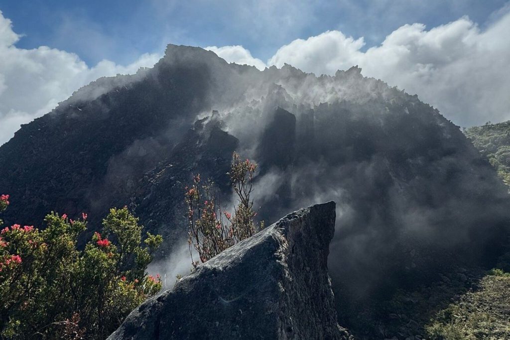Mount Ranaka Ruteng ASITA NTT